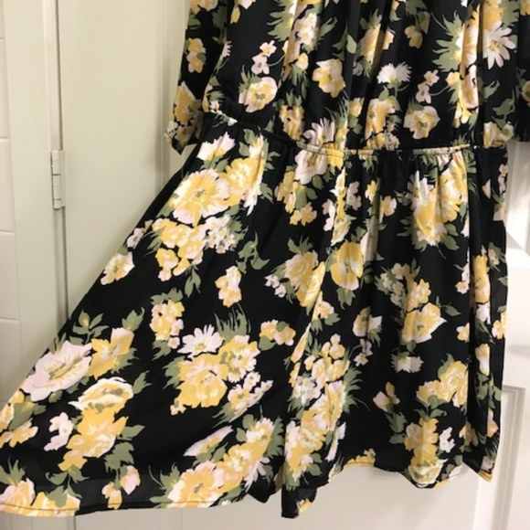 CUTE, AS U WISH ROMPER. - Picture 1 of 5